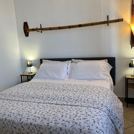La Corte Di Silvia Malpensa Bed and Breakfast Cardano Al Campo Exteriör bild
