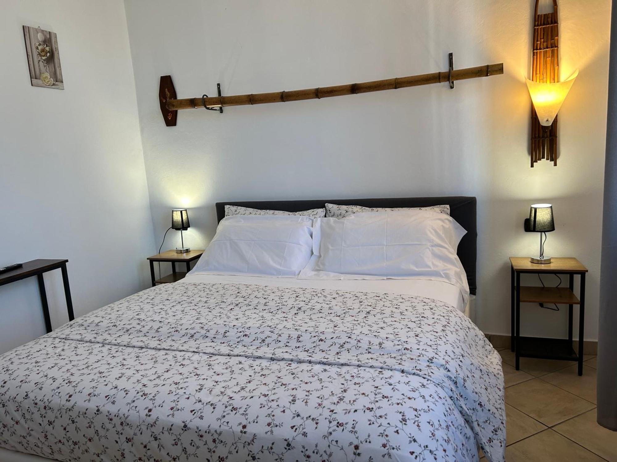 La Corte Di Silvia Malpensa Bed and Breakfast Cardano Al Campo Exteriör bild